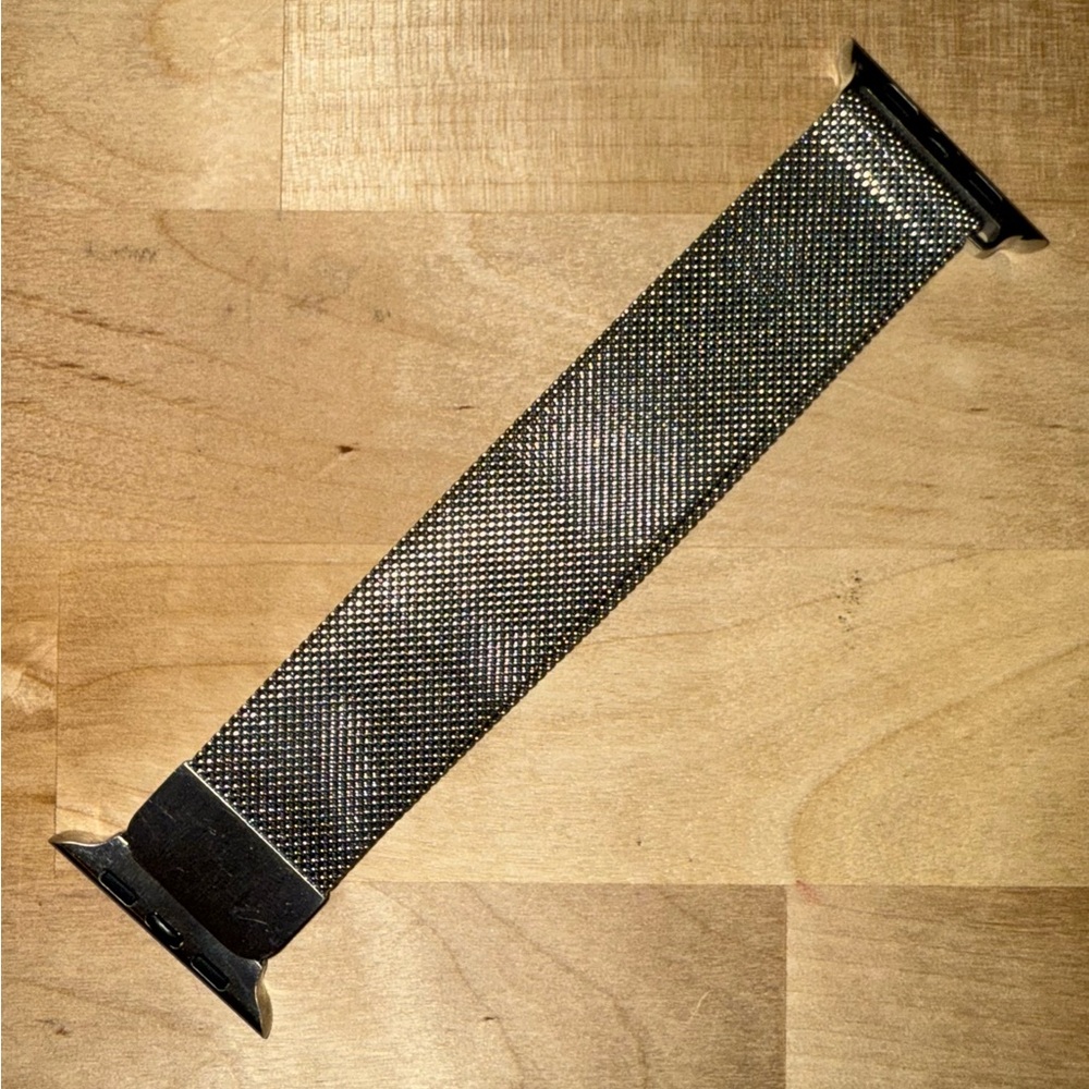 Silver Milanese Mesh Apple Watchband